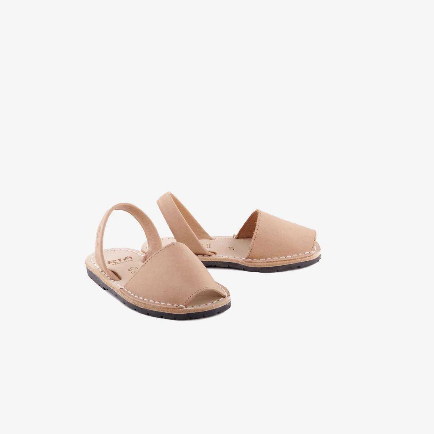 Sandalia menorquina de ria en piel Camel.