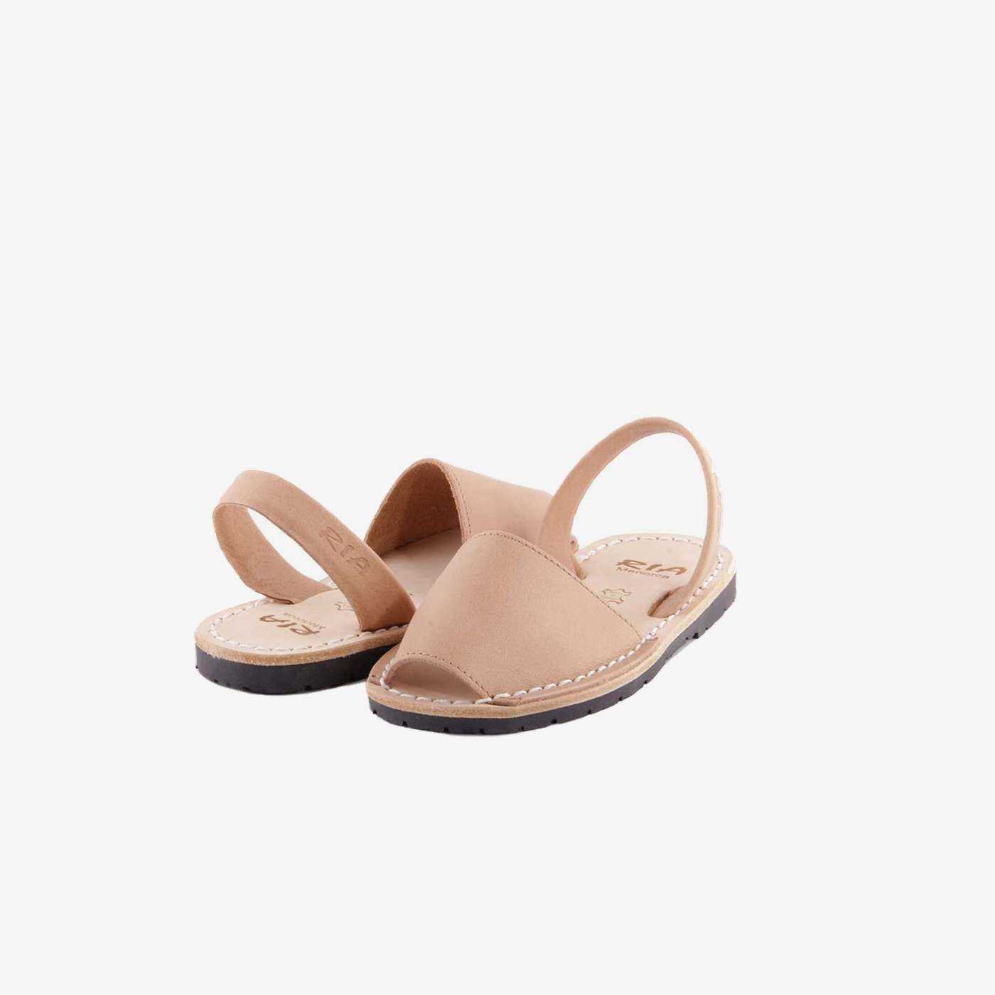 Sandalia menorquina de ria en piel Camel.