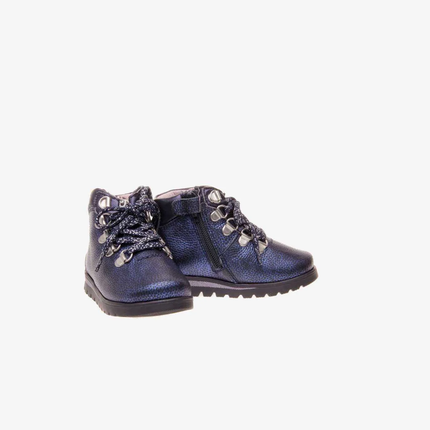 Bota de niña pablosky en azul con cordon y cremallera.