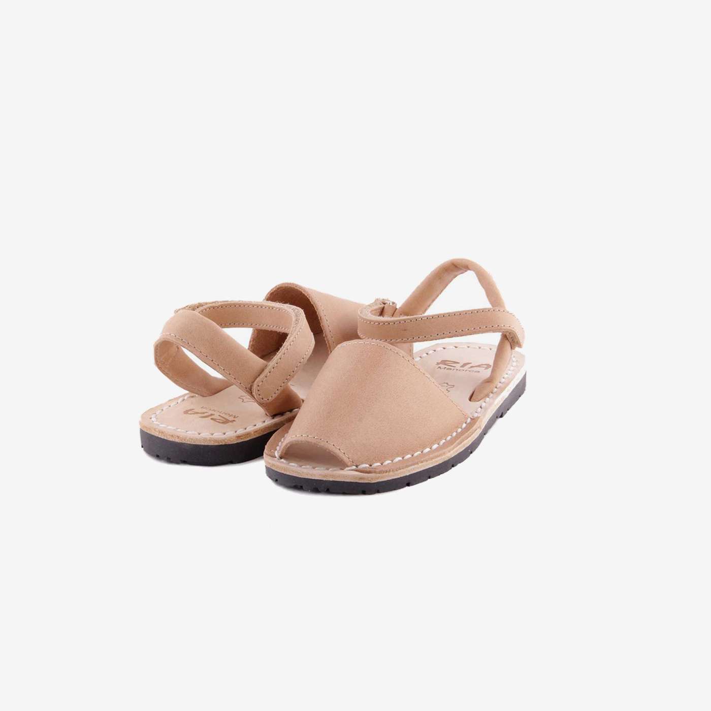 Sandalia Menorquina en piel camel con Velcro de Ria.