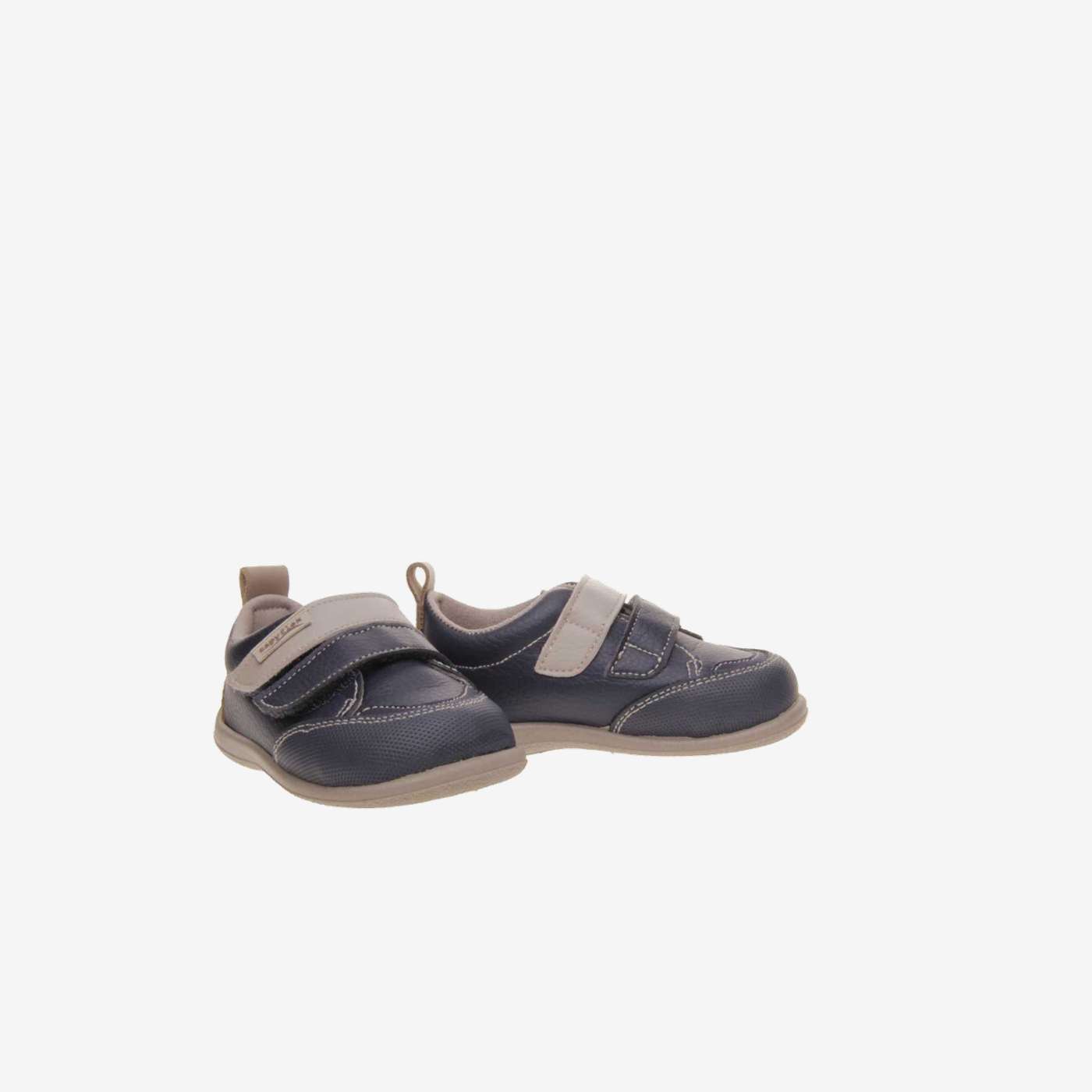 Zapato deportivos de niño respetuoso de Zapy con velcro y puntera reforzada.