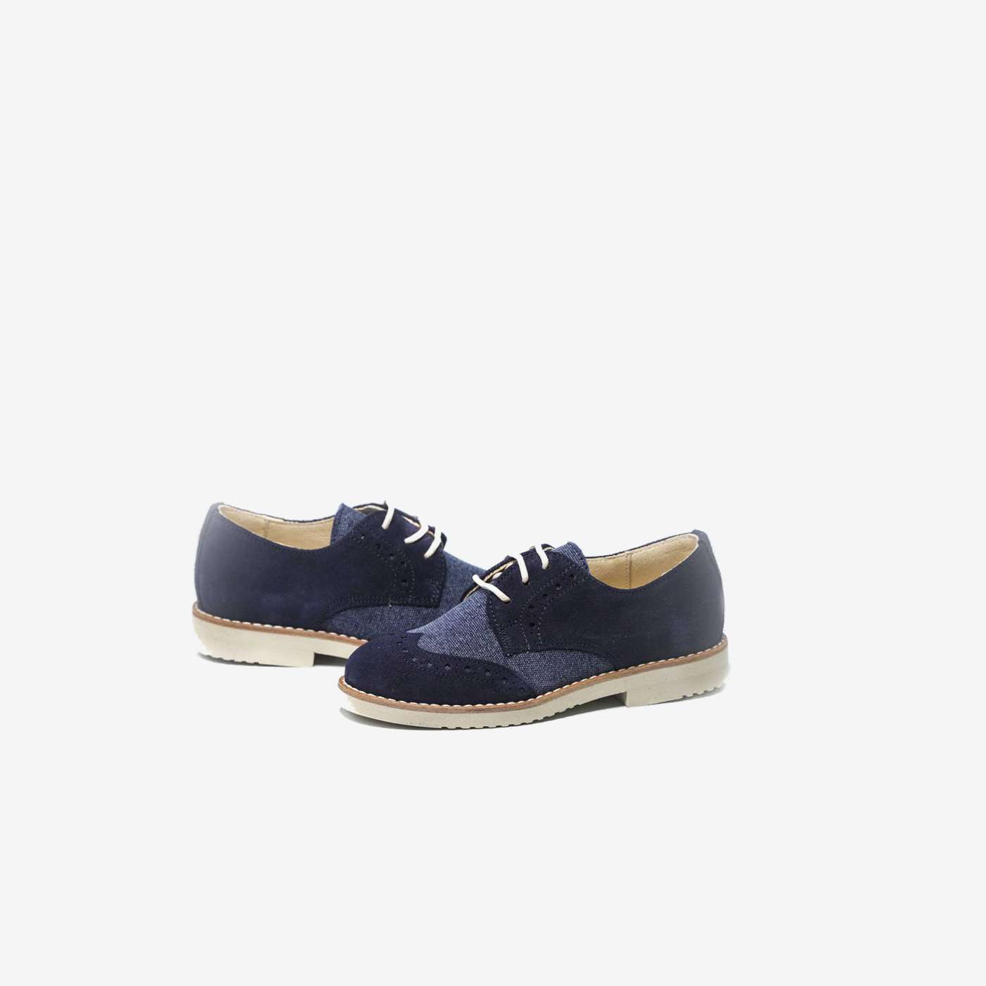 Zapato de ceremonia/comunion en ante y lino azul con cordones.