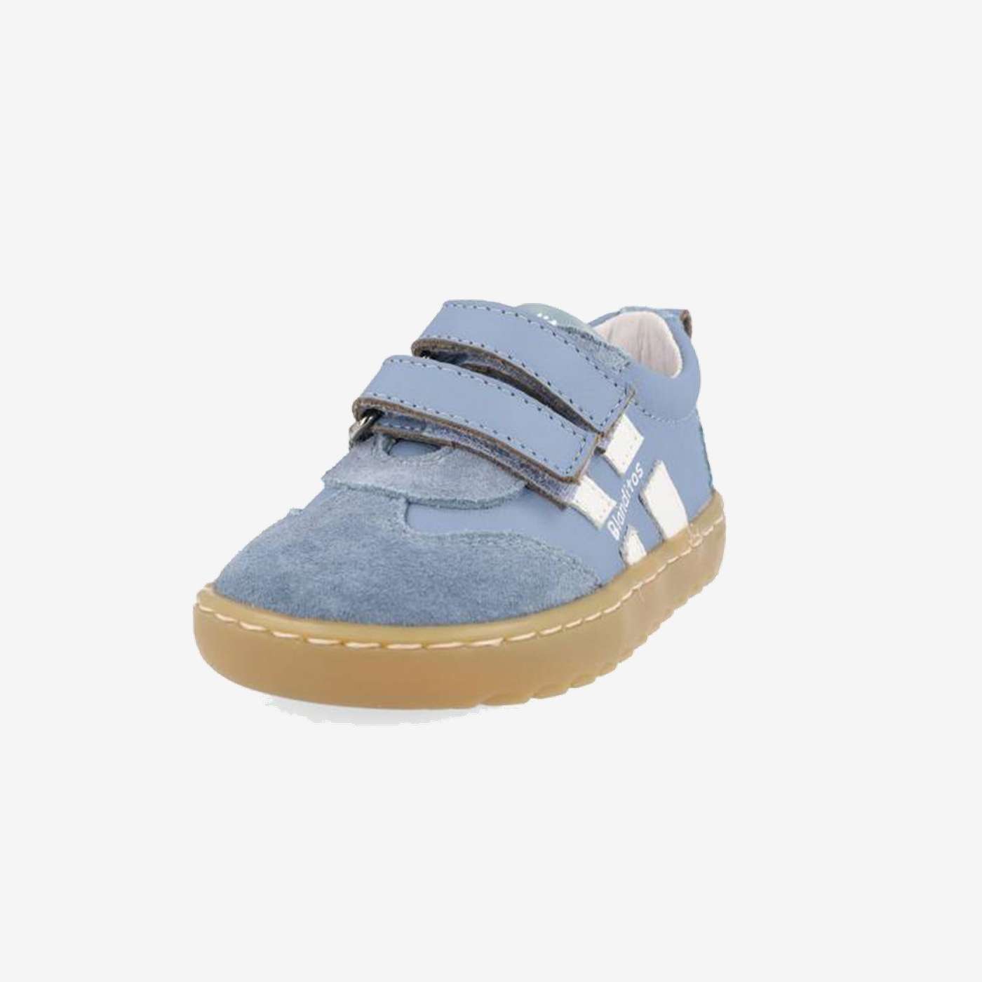 Zapatilla urbana Blanditos baby celeste | Para seguirle el ritmo sin parar