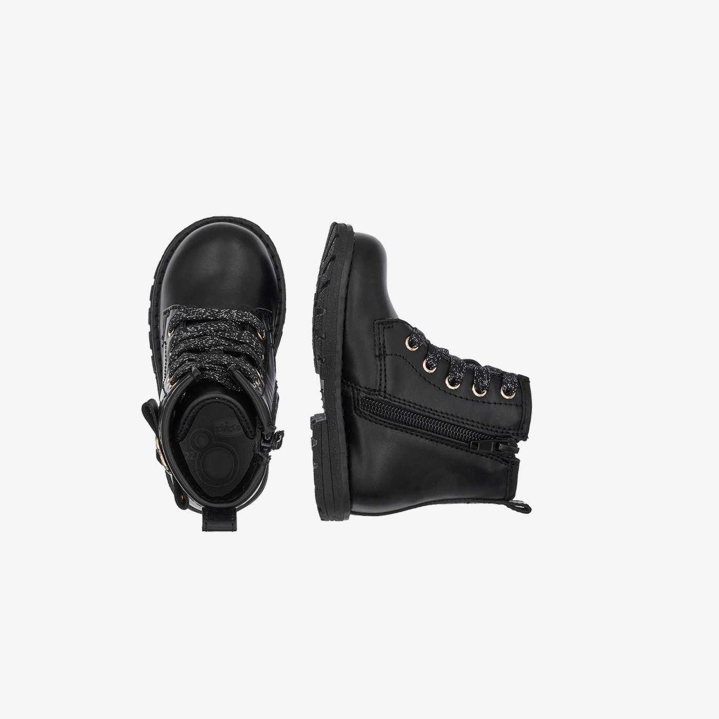 Bota niña Chicco negra tipo Martens | Comodidad y estilo para cada aventura