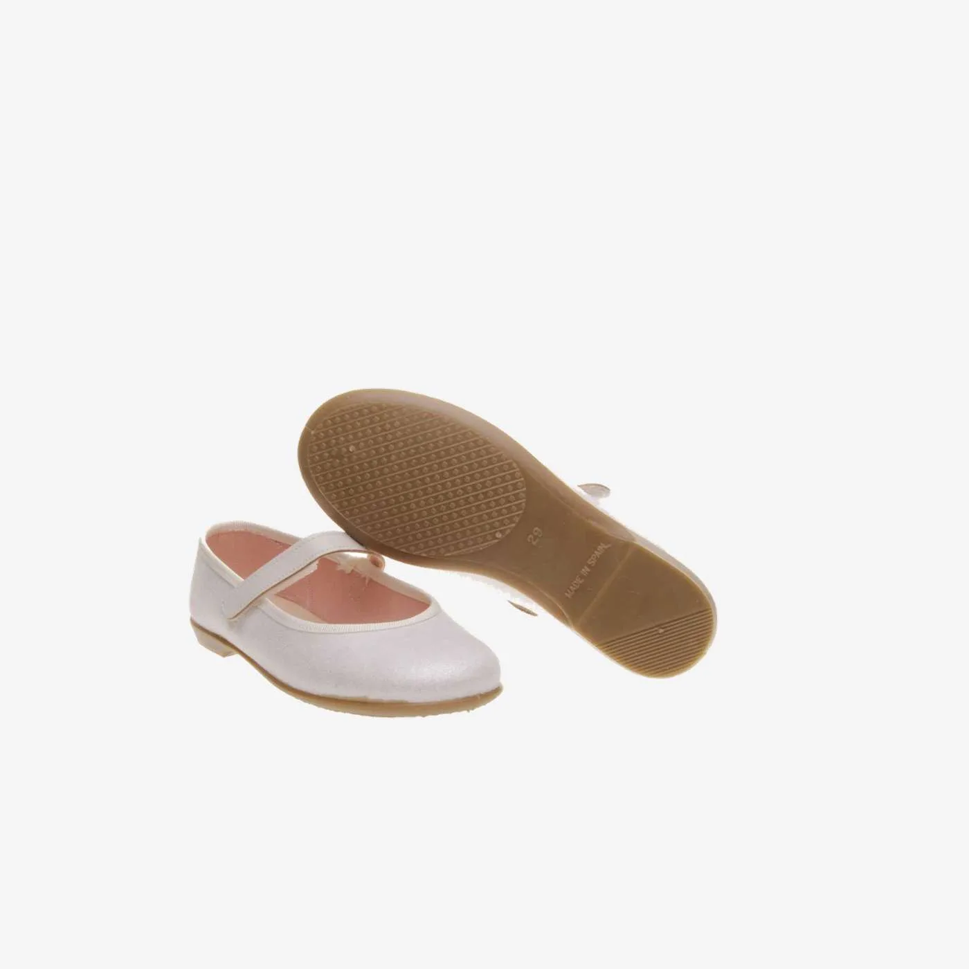 Mercededitas en beige con velcro de la marca Zapy