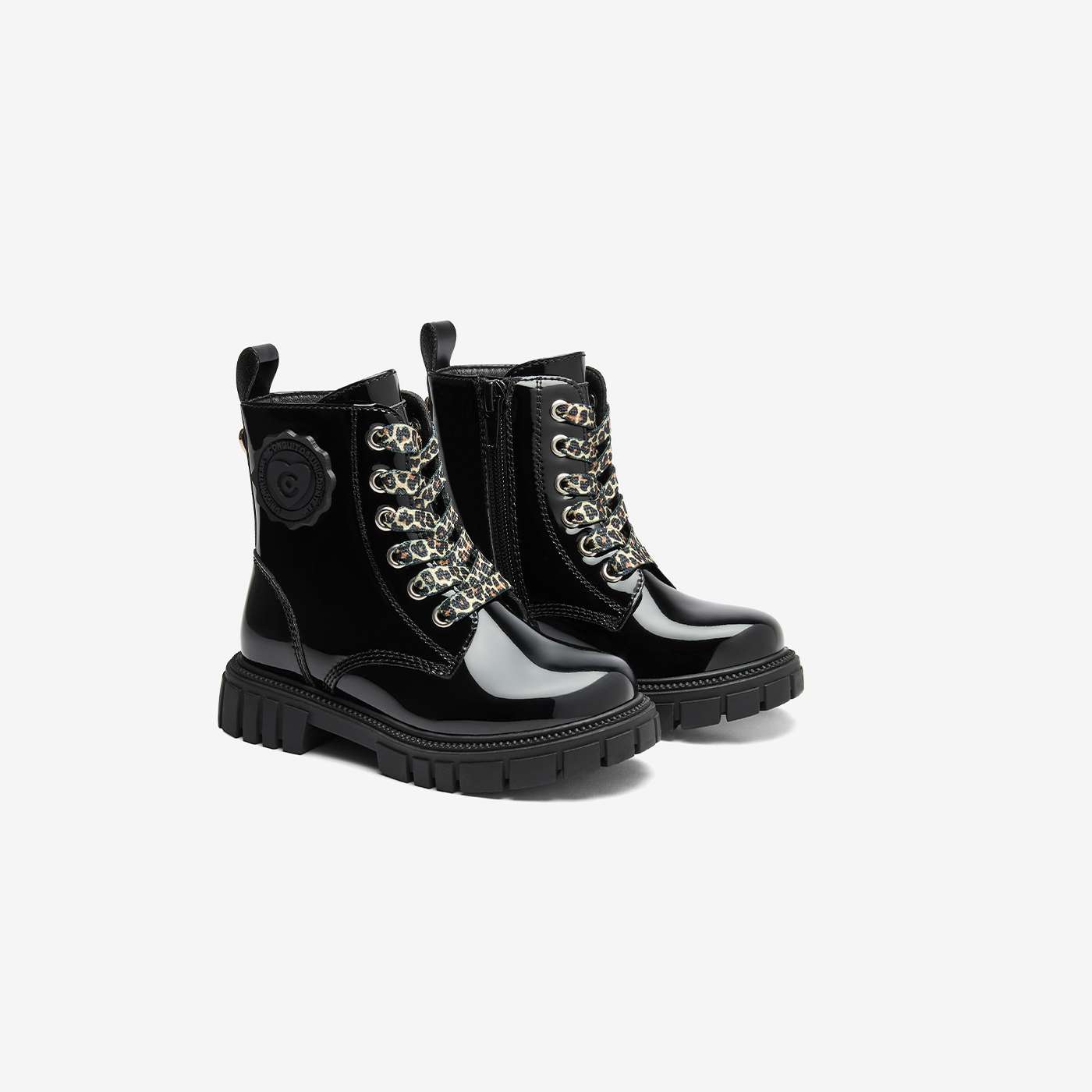 Bota tipo Martens Conguitos para niña.