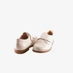 Zapato ceremonia/comunion de piel en Beige con velcro.