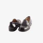 Zapato mocasin en florentin azul.