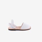 Sandalia Menorquina en piel blanco con Velcro de Ria.
