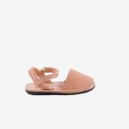 Sandalia Menorquina en piel camel con Velcro de Ria.