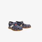 Sandalia de niño en azul con velcro y puntera reforzada de Pablosky