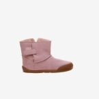 Bota respetuosa de niña de Blanditos en ante rosa.
