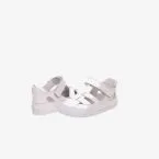 Sandalias respetuosa para los primeros pasos de blanditos en blanca