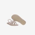 Sandalias Ipanema de niña en color beige - Liberas y flexibles.