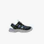 Sandalia de niño de Skechers con puntera reforzada en tonos negros y azules.