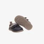 Zapato deportivos de niño respetuoso de Zapy con velcro y puntera reforzada.