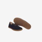 Zapato de niño en serraje azul con cordones de Batila