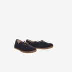Zapato de niño en serraje azul con cordones de Batila