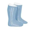Calcetín alto calado celeste Cóndor unisex | Frescura con encanto clásico