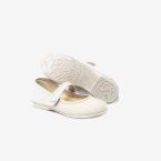 Mercedes de lona para niñas con velcro de Batila en color beige.