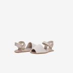 Sandalia menorquina respetuosa unisex de Piruflex - Lino beige y suela flexible.