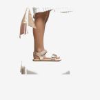 Sandalia barefoot de Gioseppo en color dorado con doble velcro
