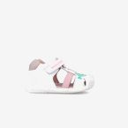 Sandalias Biomecanics para Primeros Pasos en color blanco con velcro
