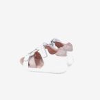 Sandalias Blancas con toques rosa con Velcro Biomecanics
