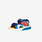 Sandalias con luz de niño con diseño de Superman de la maca Geox