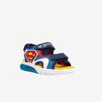 Sandalias con luz de niño con diseño de Superman de la maca Geox