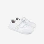 Deportivo colegial barefoot blanco Biomecanics con puntera reforzada y doble velcro.