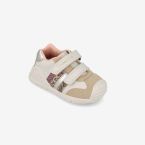 Bota Biomecanics Animal Print tonos beige ideal para eventos.