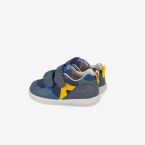 Deportivos wider Biomecanics azul marino con velcro y puntera reforzada