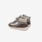 Bota barefoot montaña Biomecanics niña cordon ajustable boton.