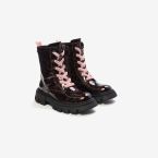 Bota tipo martens niña estampado animal print de Gioseppo.