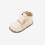 Botin respetuoso clasico de Titanitos en color beige para niña