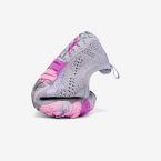 Deportivas Saguaro grises y lila para niñas.
