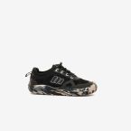 Deportivas Mustang niño ultraligeras y superflex en negro con suela de camuflaje.