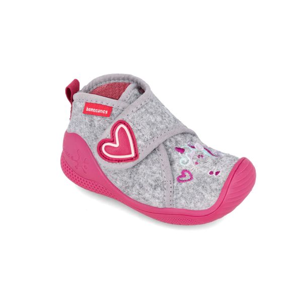 ZAPATILLA CASA NIÑA BIOMECANICS CON VELCRO Y PUNTERA REFORZADA