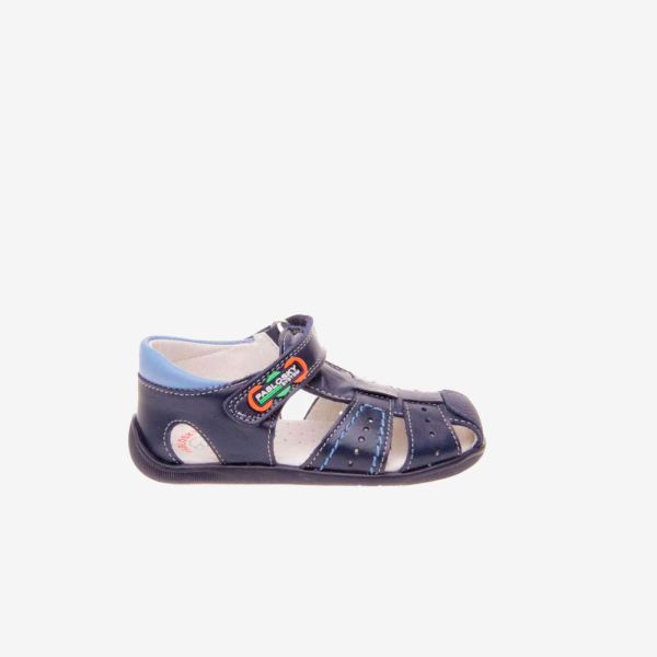 Sandalia de niño primeros pasos de Pablosky con velcro en Azul.