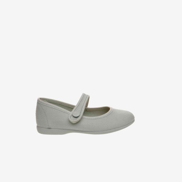 Merceditas de niña con velcro en color verde agua.
