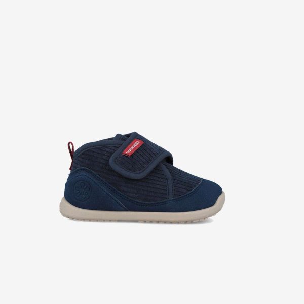 Zapatilla casa Biomecanics  azul niño | Cálida, ligera y con velcro