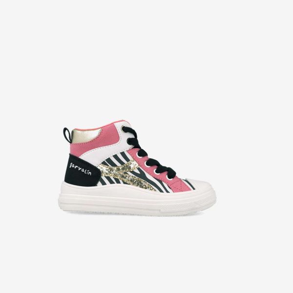 Botin niña linea urbana con toques fluor.