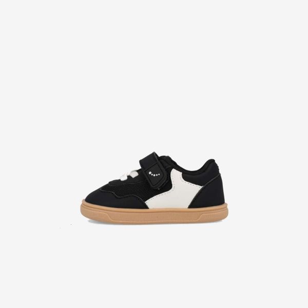 Deportiva respetuosa de Blanditos negra ultraligera.