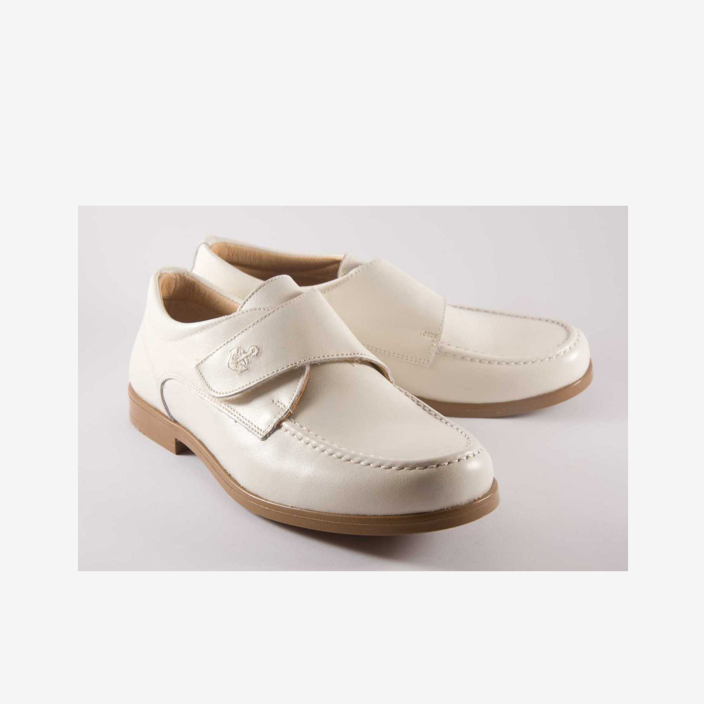Zapato ceremonia/comunión niño en piel con velcro