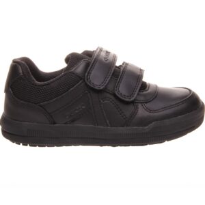 Deportivo negro Geox con doble velcro, suela transpirable y puntera reforzada. Comodidad y resistencia para todo el día en el cole.