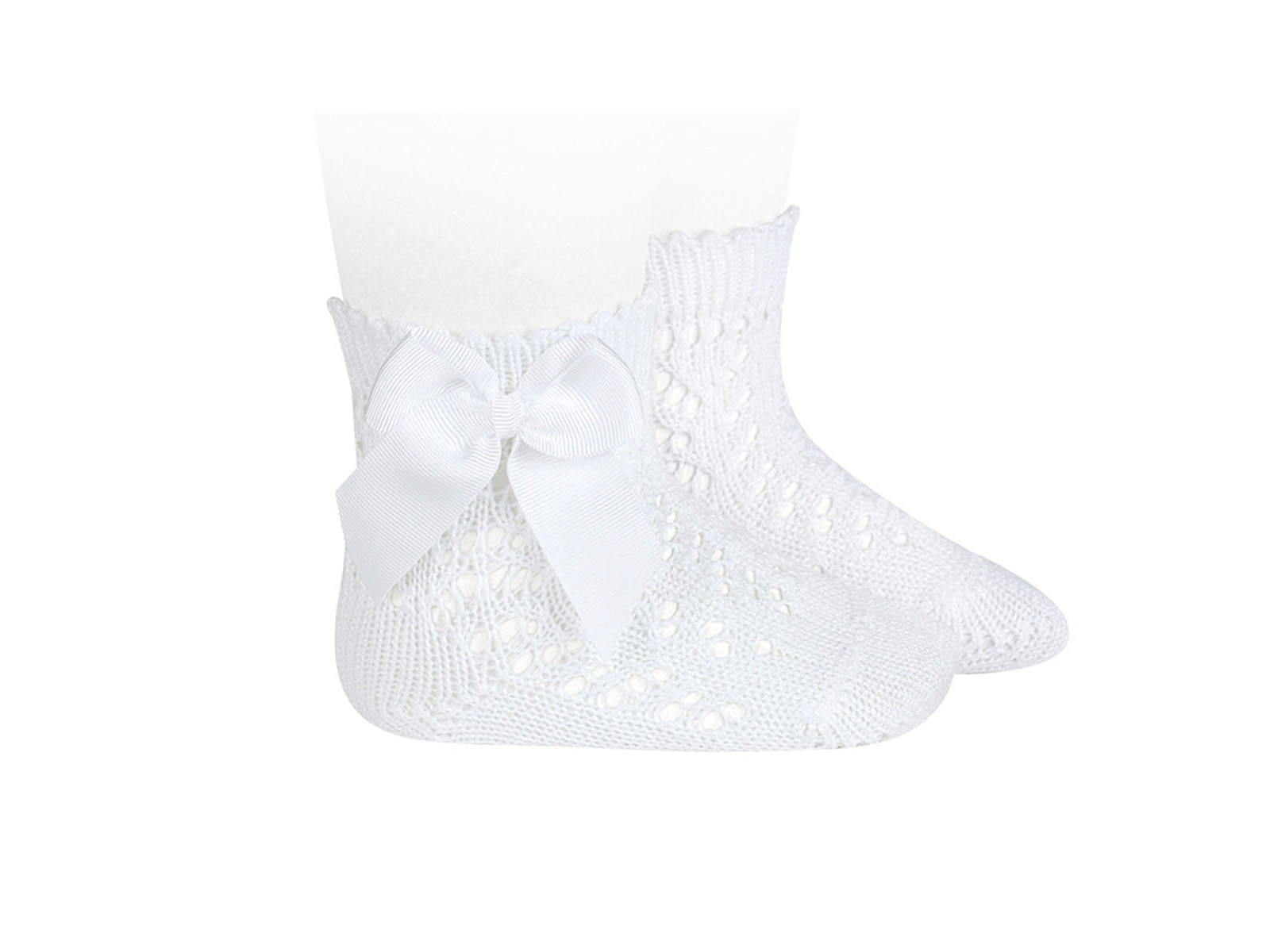 Calcetines Blancos con Lazo | Delicadeza y comodidad