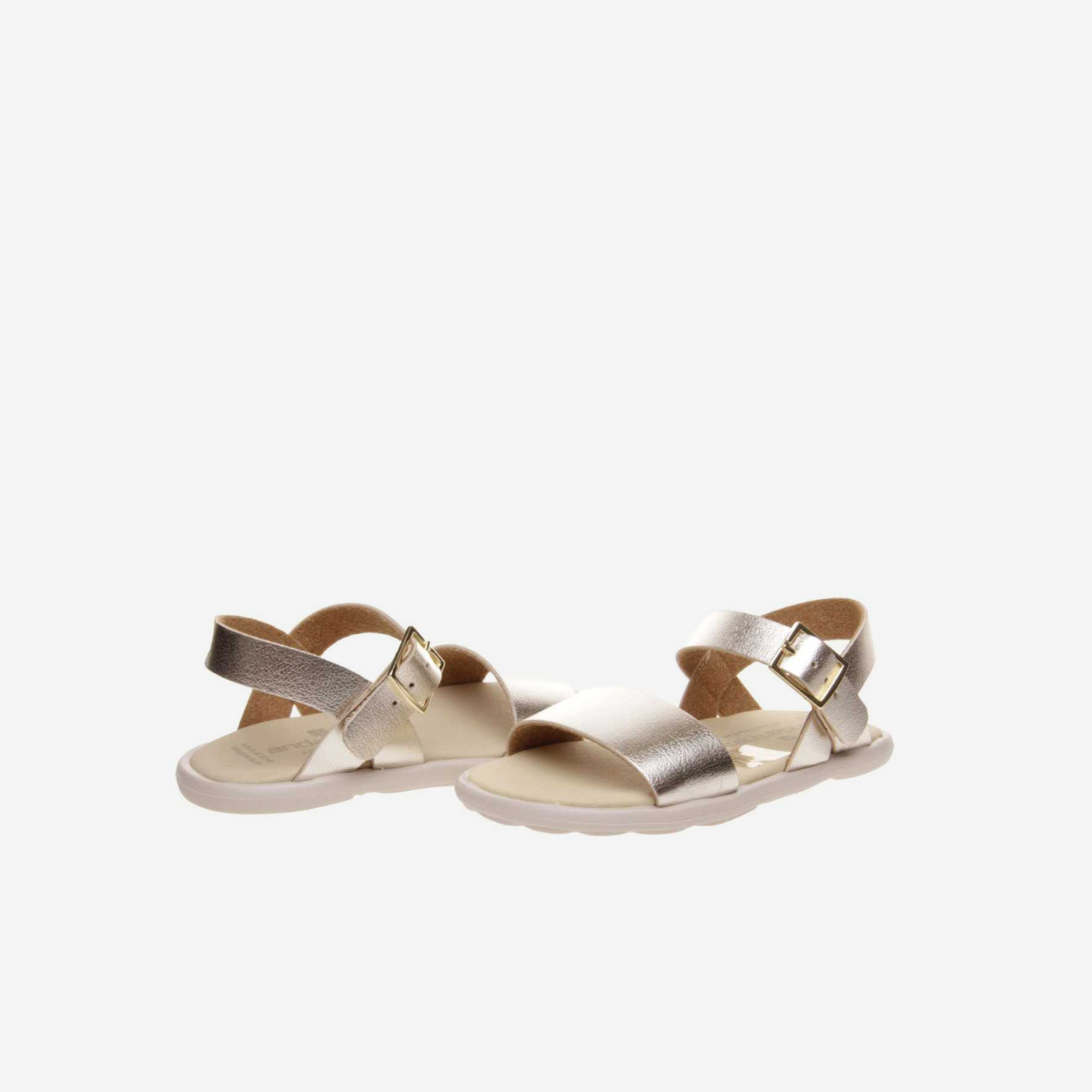 Sandalia respetuosa de niña de color dorada con hebiila