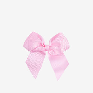 Lazo rosa bebé de grosgrain para niña con pinza. Sujeta sin tirar, queda precioso y combina con todo. Ideal para cole y eventos.