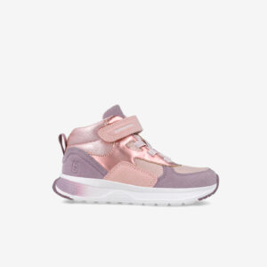 Bota Biomecanics rosa metalizada con velcro y cordones elásticos. Suela de goma flexible, interior transpirable y ajuste fácil para el día a día.